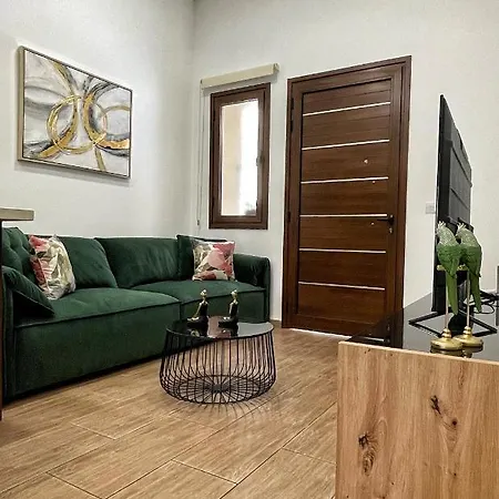 Charming House In The Heart Of Vakantiehuis